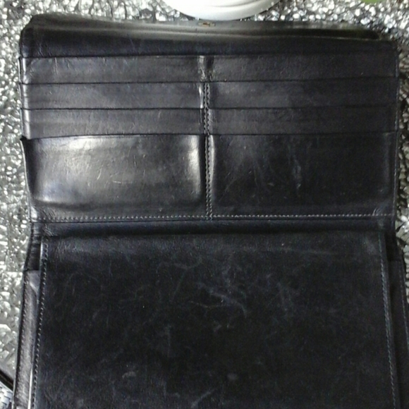 Coach Wallet - Picture 8 of 8